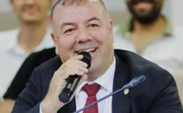 Latif Aydemir’den Bayraklı Meclisi’nde Gündem Dolu Konuşma: “Amacımız Zamanı Verimli Kullanmak”